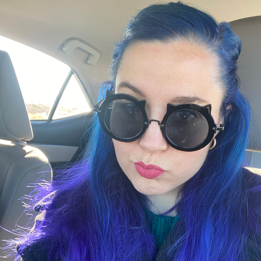 liana zarco selfie with blue hair and cat sunglasses